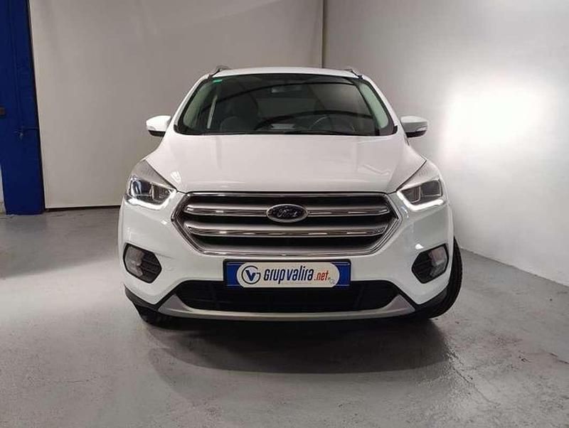 Usado Ford Kuga Trend+ 120 HP (88 kW) 2019 Branco SUV