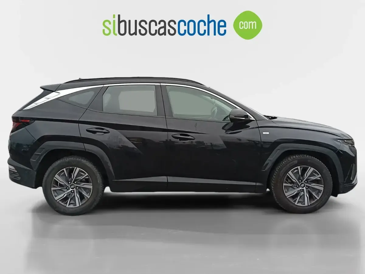 Usado Hyundai Tucson 136 CV (100 kW) 2021 Negro SUV