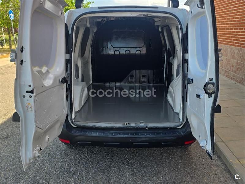 Usado Dacia Dokker Ambiance 98 HP (72 kW) 2018 Branco Monovolume