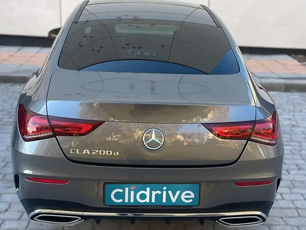 Usado Mercedes CLA200 136 CV (100 kW) 2019 Beige Coupe