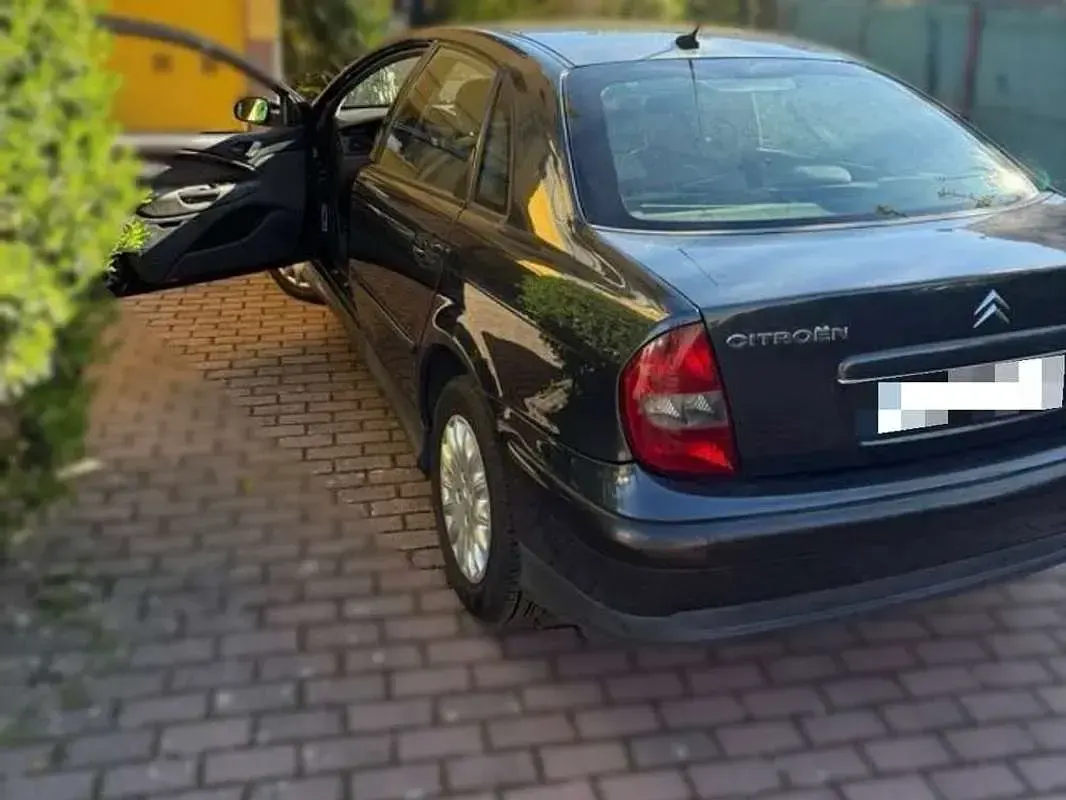 Usado Citroën C5 109 CV (80 kW) 2004 Negro Berlina