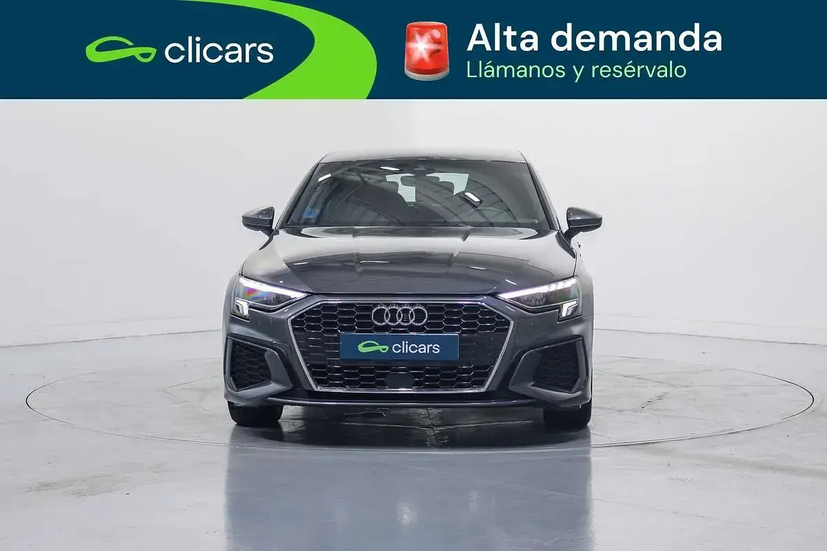 Usado Audi A3 Advanced 150 CV (110 kW) 2021 Gris Berlina