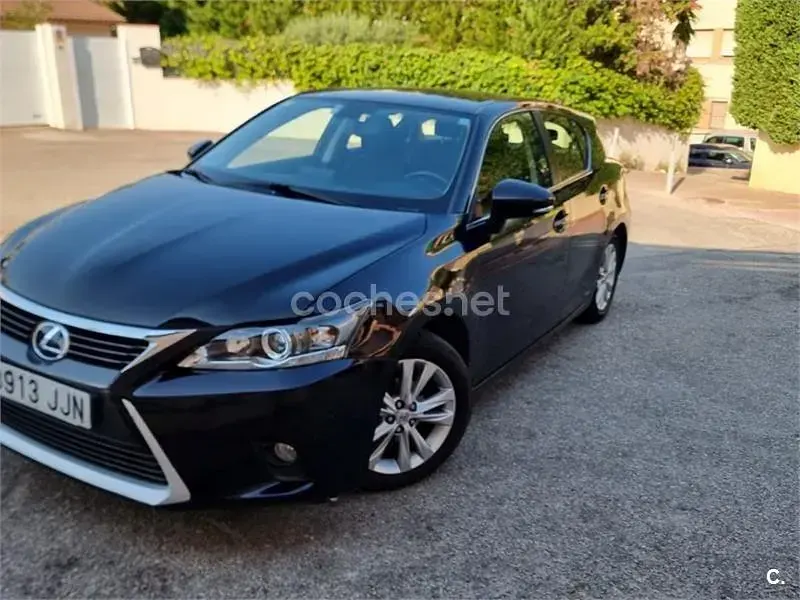 Usado Lexus CT200h Executive Line 136 CV (100 kW) 2015 Azul Berlina