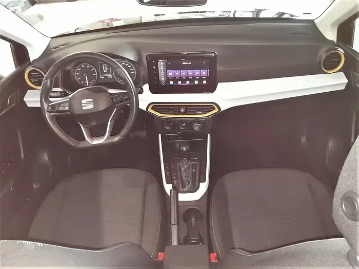 Usado Seat Arona Style 115 CV (84 kW) 2024 Azul SUV