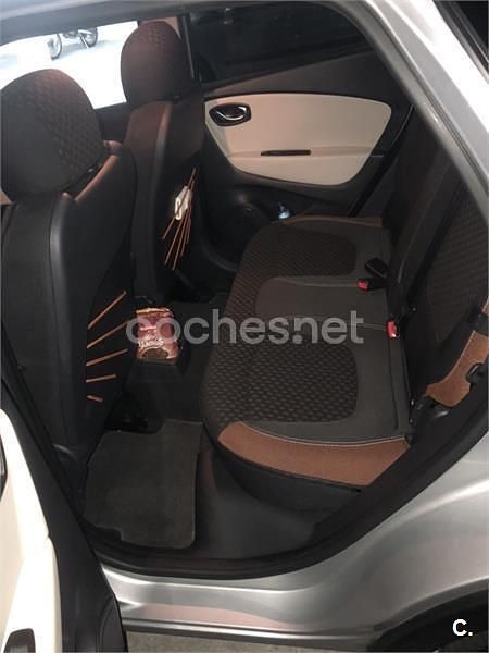 Gris / plata Usado 2018 Renault Captur Zen SUV | 15.000 € (Precio justo) - Imagen 1/4