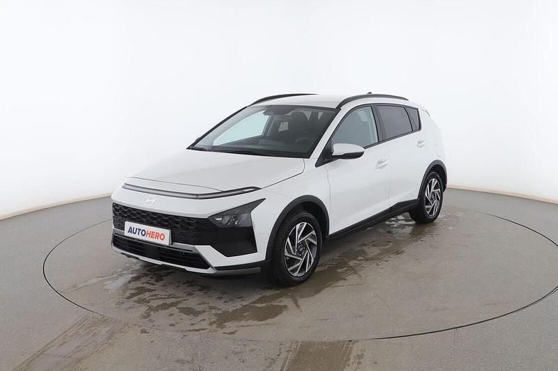 Usado Hyundai Bayon Style 120 CV (88 kW) 2024 Blanco SUV