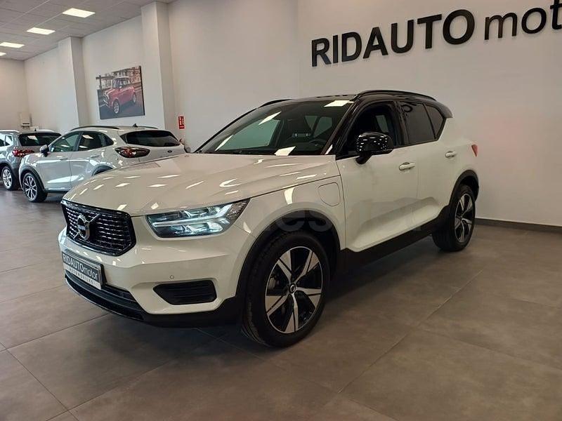 Usado Volvo XC40 Core 211 CV (155 kW) 2022 Blanco SUV
