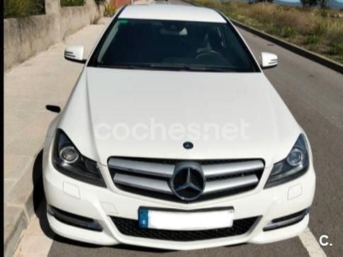 Usado Mercedes C220 170 CV (125 kW) 2014 Blanco Coupe