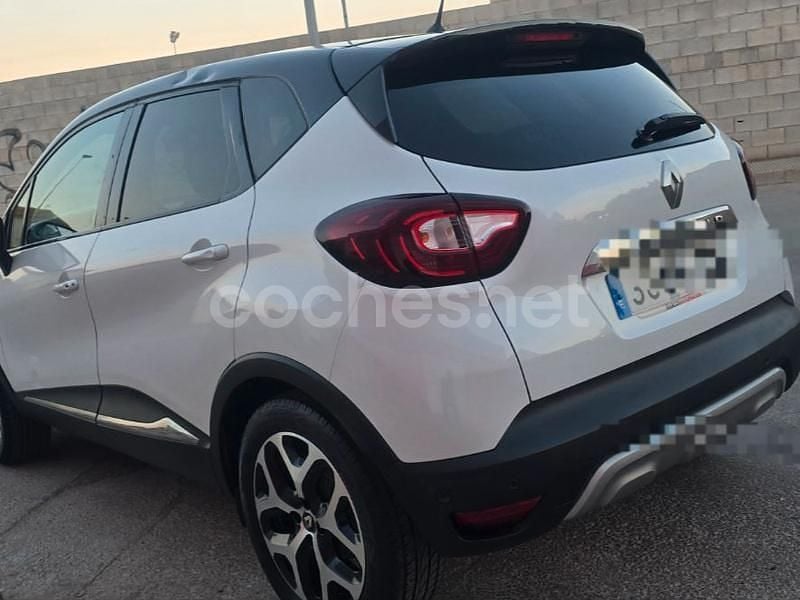 Occasion Renault Captur Version S 110 PK (80 kW) 2018 Wit SUV