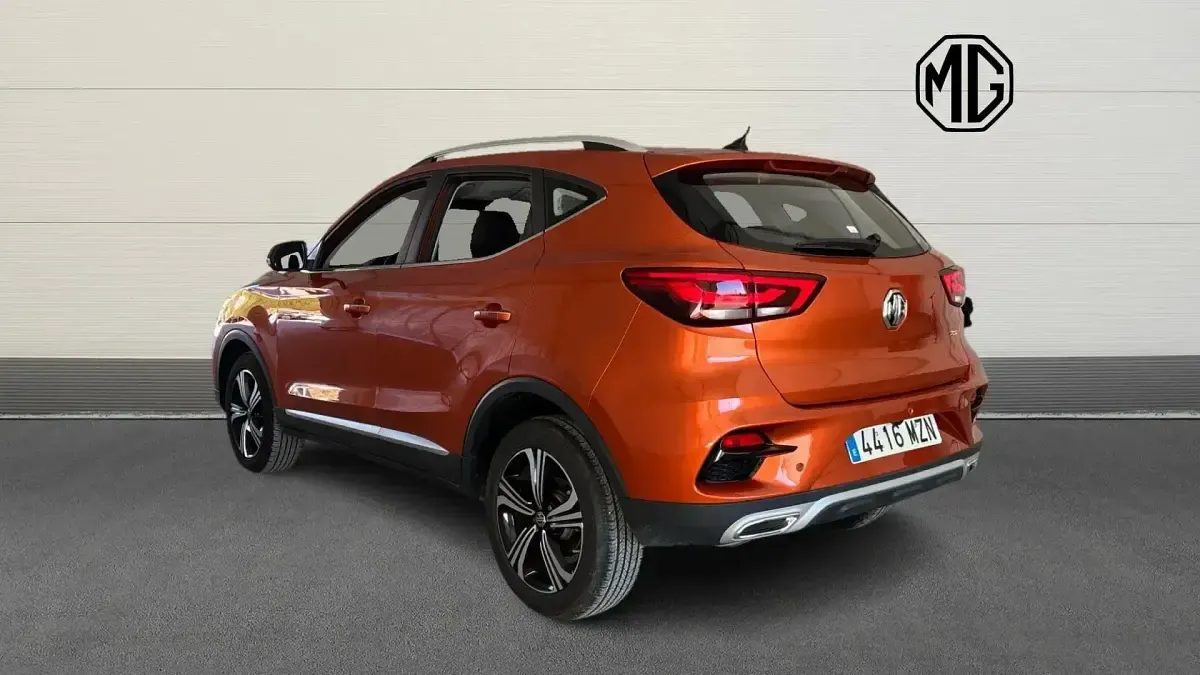 Usado MG ZS Comfort 106 CV (77 kW) 2025 Naranja SUV
