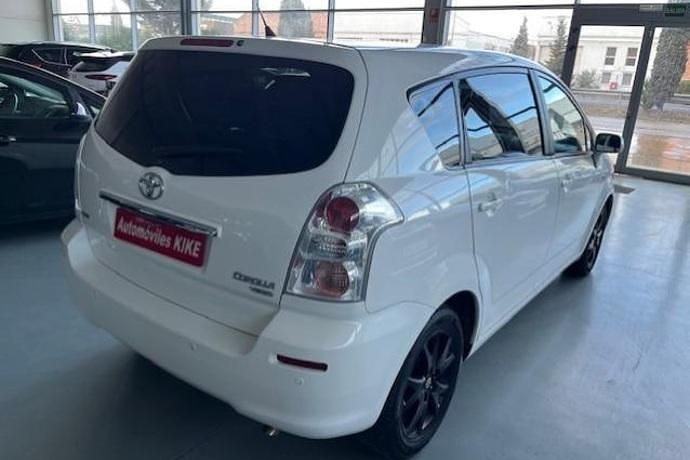 Usado Toyota Corolla Verso Luna 129 CV (94 kW) 2009 Monovolumen