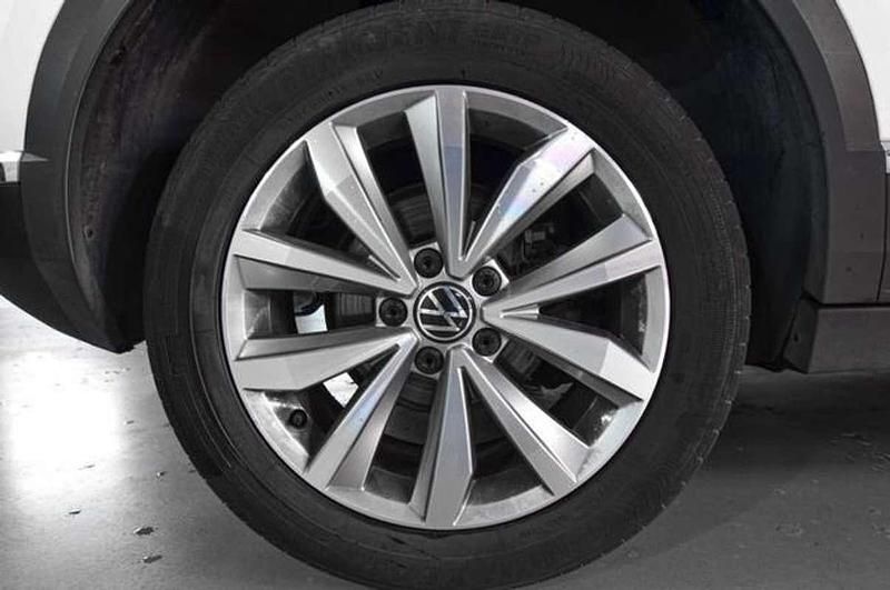 Usado VW T-Roc 110 CV (80 kW) 2023 Azul SUV