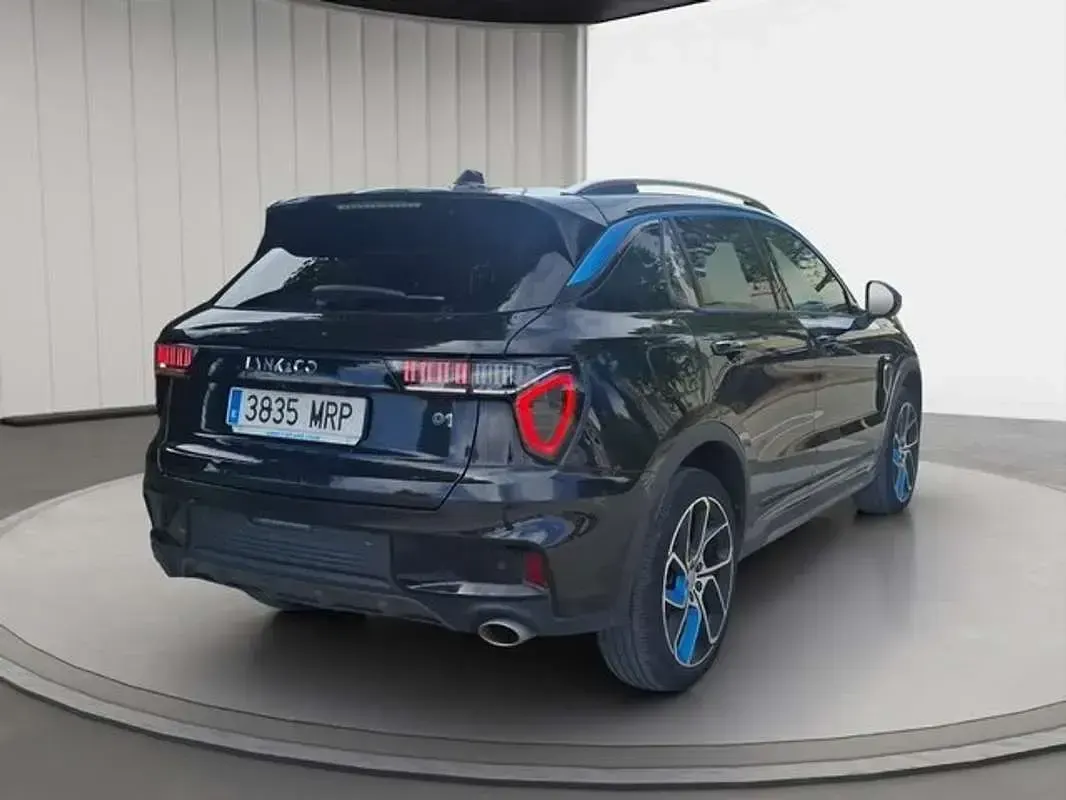 Usado Lynk & Co 01 261 CV (191 kW) 2024 Negro SUV