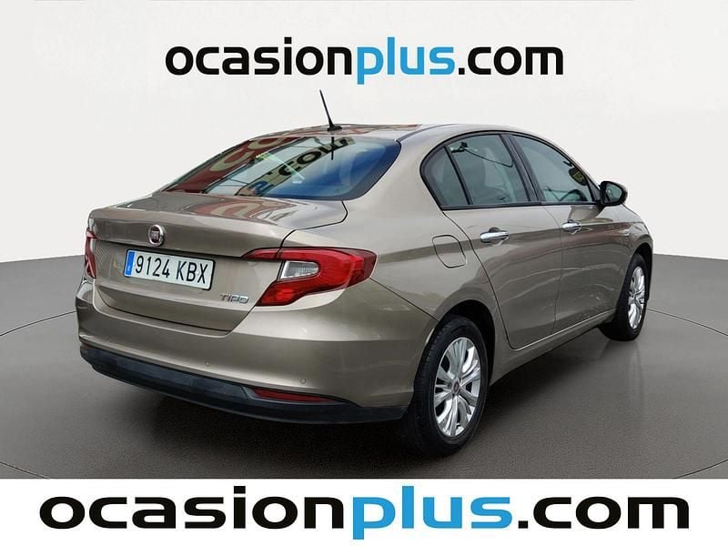 Usado Fiat Tipo Easy 95 CV (69 kW) 2017 Beige Berlina