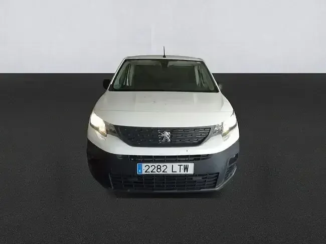 Usado Peugeot Partner Premium 98 CV (72 kW) 2021 Blanco Monovolumen