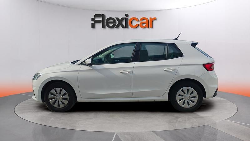 Usado Skoda Fabia 80 CV (58 kW) 2025 Blanco Utilitario