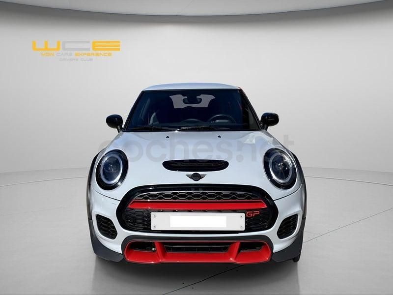 Usado Mini John Cooper Works 306 CV (225 kW) 2020 Gris / plata Utilitario
