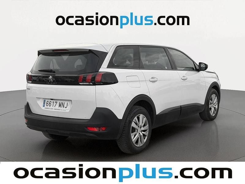 Usado Peugeot 5008 Active 136 CV (100 kW) 2024 Blanco SUV