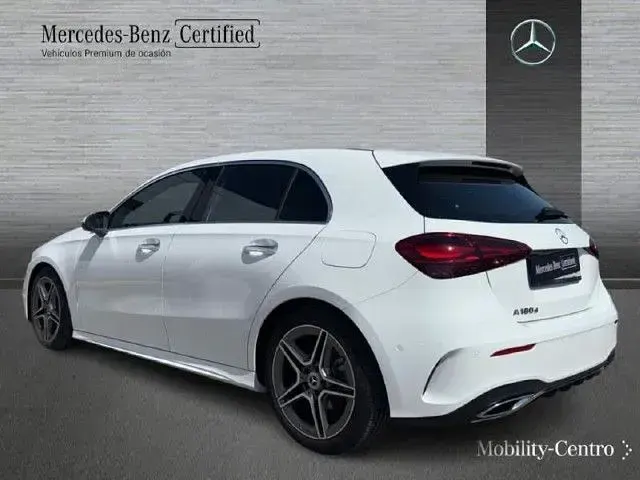 Usado Mercedes A180 116 CV (85 kW) 2025 Blanco polar