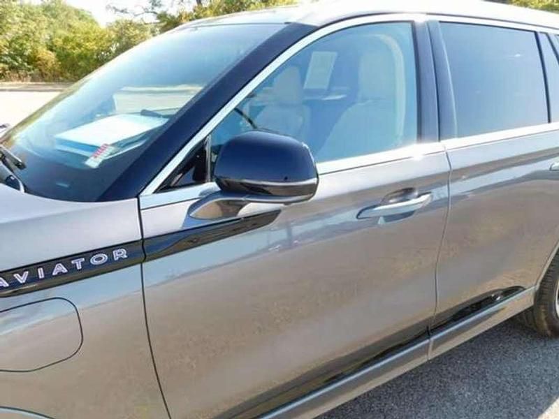 Usado Lincoln Aviator 400 CV (294 kW) 2023 Gris SUV