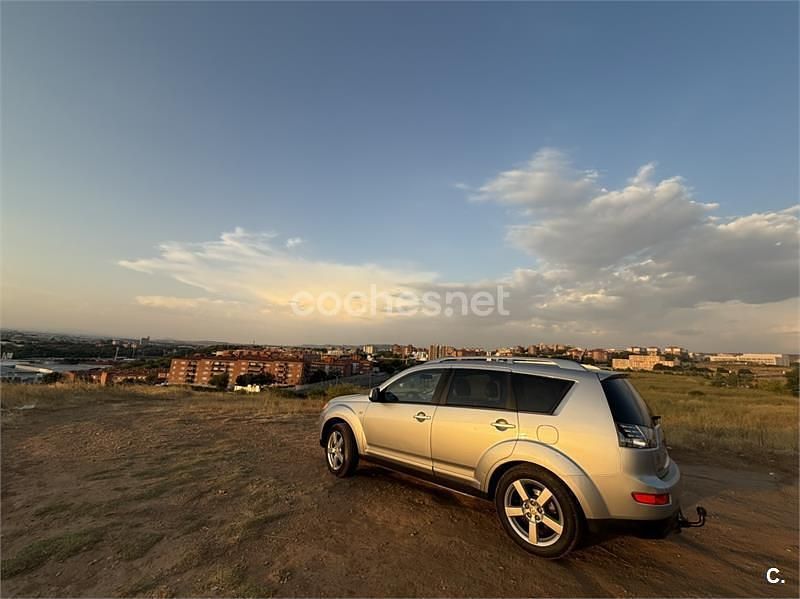 Gris / plata Usado 2007 Mitsubishi Outlander Intense+ SUV | 6000 € (Buen precio) - Imagen 1/4