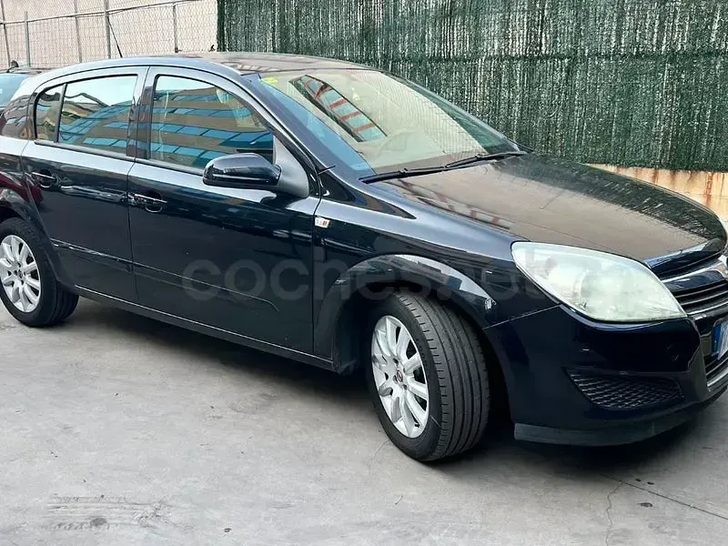 Usado Opel Astra Enjoy 105 CV (77 kW) 2007 Negro Berlina