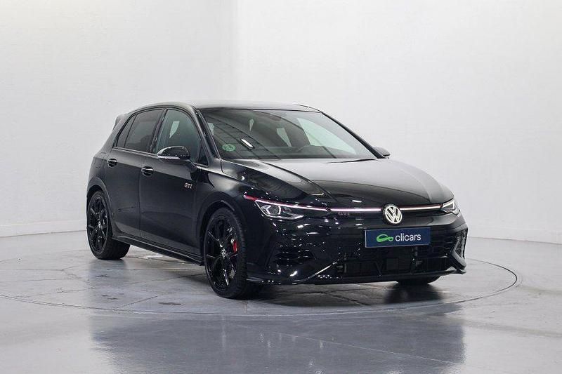 Usado VW Golf VIII GTI Clubsport 301 CV (221 kW) 2025 Negro Berlina