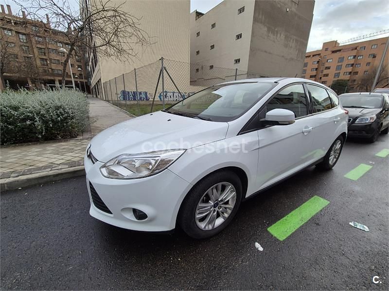Usado Ford Focus Titanium 115 CV (84 kW) 2012 Blanco Berlina