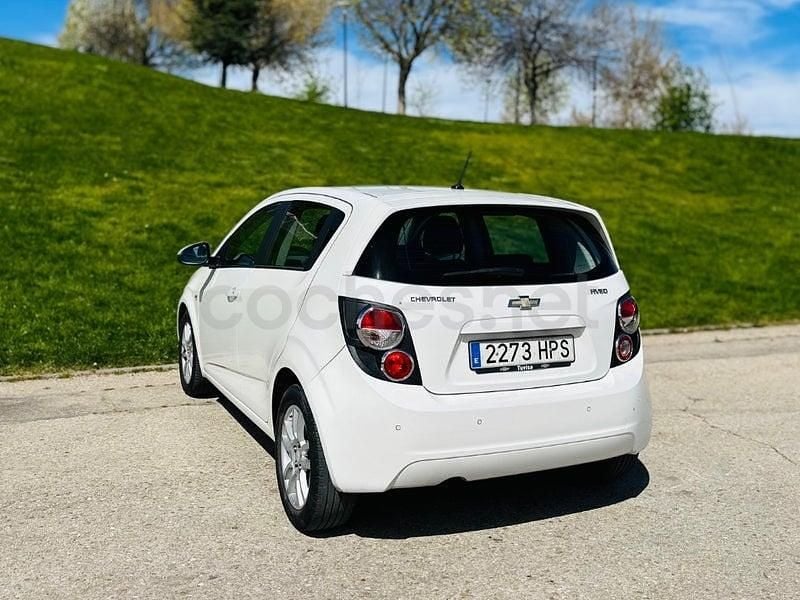 Usado Chevrolet Aveo LTZ 95 CV (69 kW) 2013 Blanco Berlina