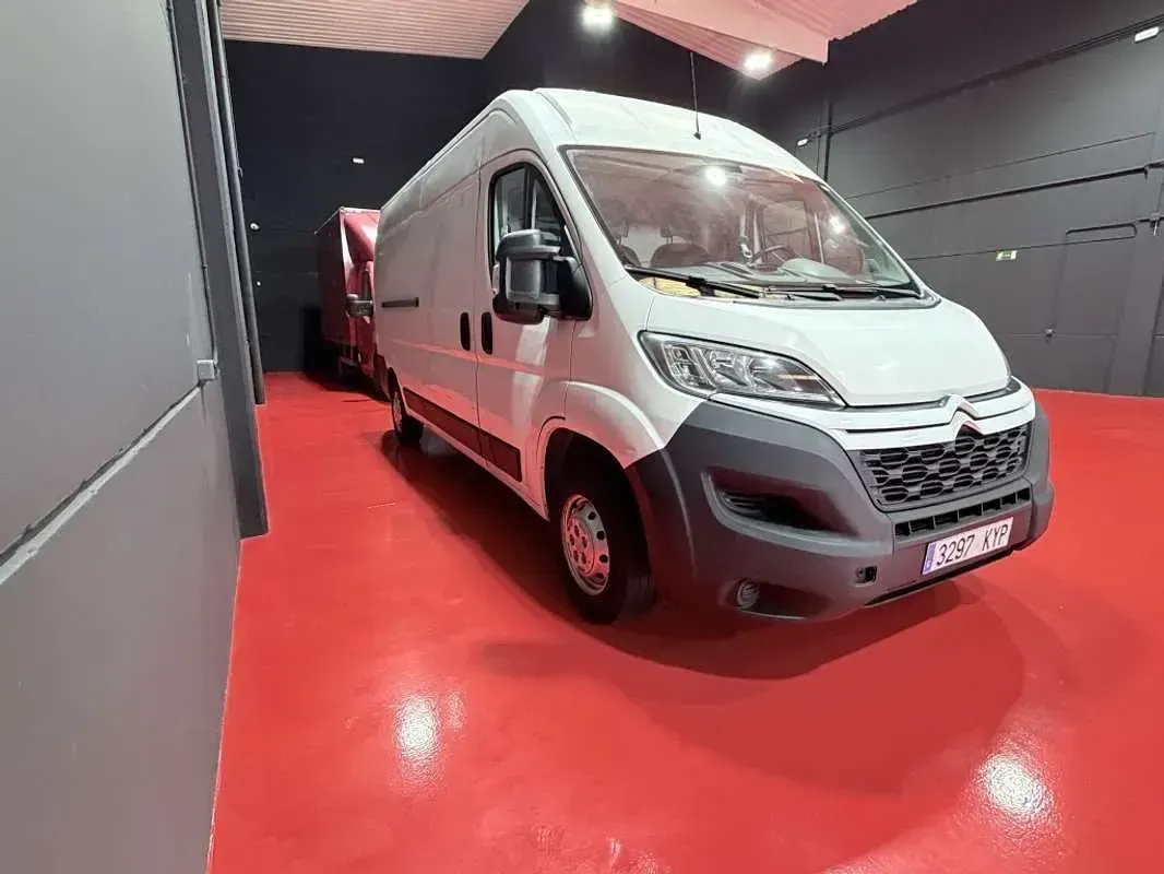 Usado Citroën Jumper 131 CV (96 kW) 2019 Blanco Monovolumen