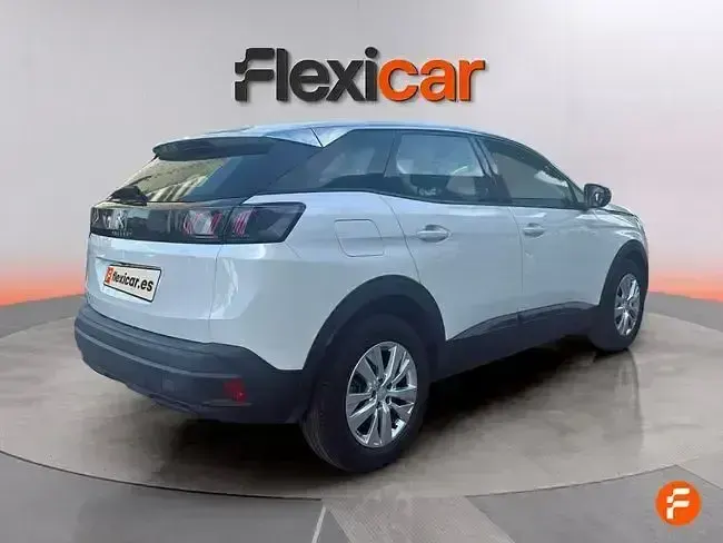 Usado Peugeot 3008 Active 130 CV (95 kW) 2022 Verde SUV