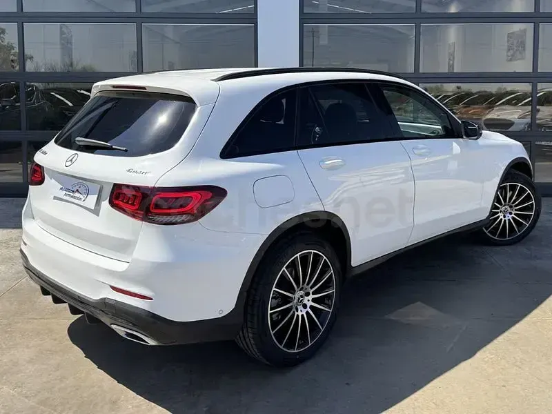 Usado Mercedes GLC220 194 CV (142 kW) 2021 Blanco SUV