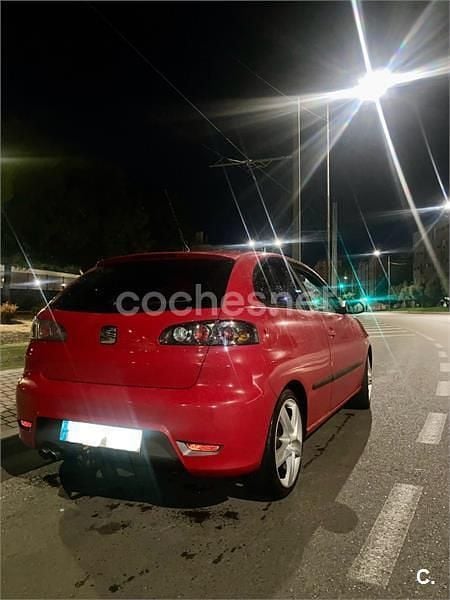 Usado Seat Ibiza FR 130 CV (95 kW) 2007 Rojo Utilitario
