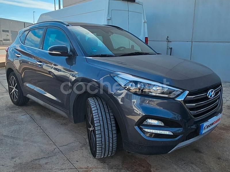 Gris / plata Usado 2018 Hyundai Tucson GO! SUV | 17.500 € (Precio justo) - Imagen 1/4