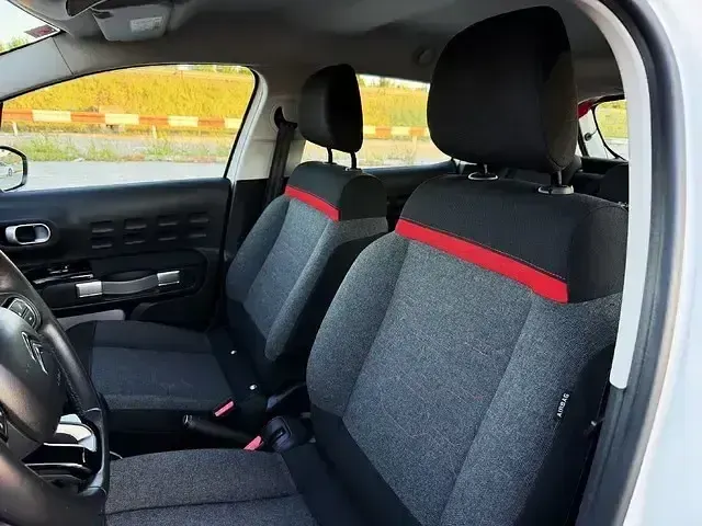 Begagnad Citroën C3 Feel 99 HK (72 kW) 2017 Vit Halvkombi