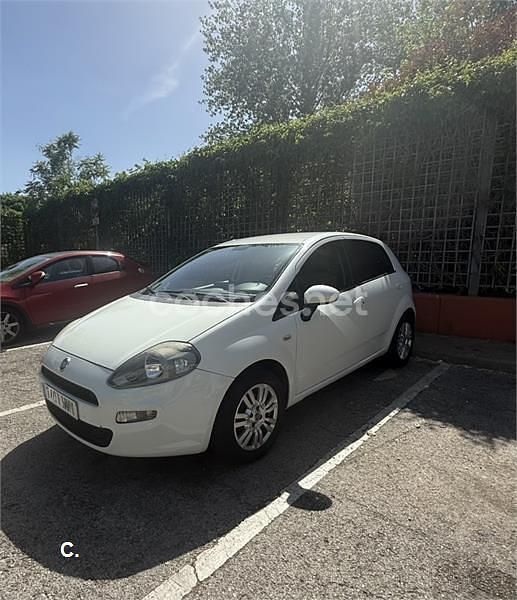 Usado Fiat Punto Easy 75 CV (55 kW) 2012 Blanco Utilitario