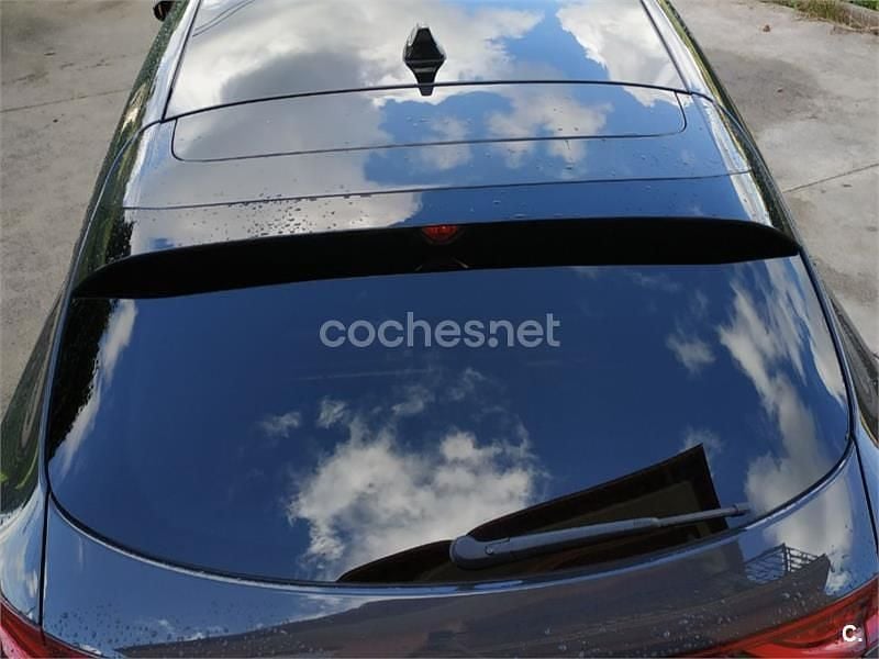 Usado Kia ProCeed GT-Line 140 CV (102 kW) 2019 Gris / plata Familiar