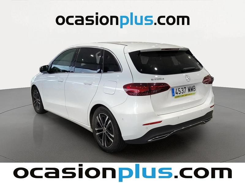 Usado Mercedes B200 150 CV (110 kW) 2023 Blanco Utilitario