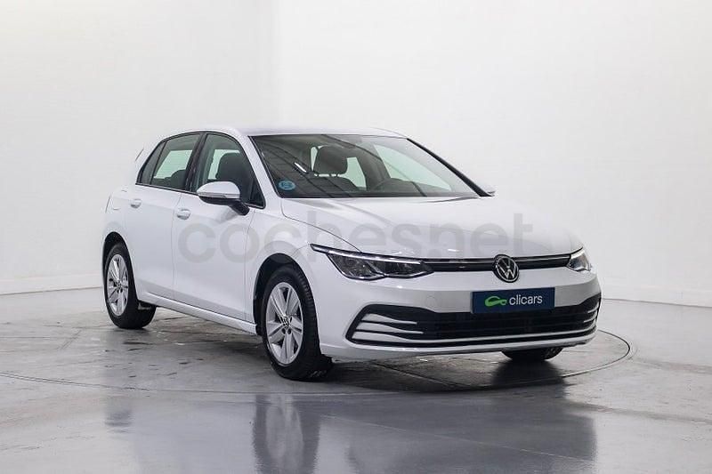 Usado VW Golf VIII 115 CV (84 kW) 2021 Blanco Berlina