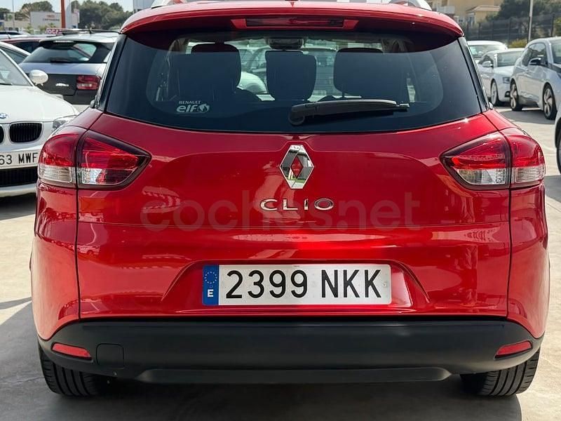 Usado Renault Clio GrandTour LIMITED 90 CV (66 kW) 2019 Rojo Familiar