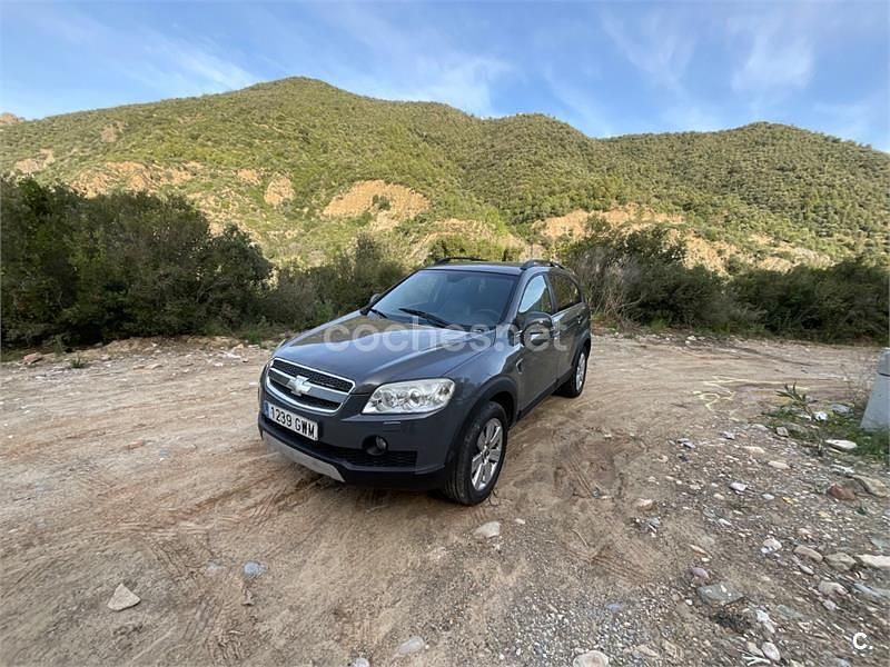 Usado Chevrolet Captiva Sport 150 CV (110 kW) 2010 Negro SUV
