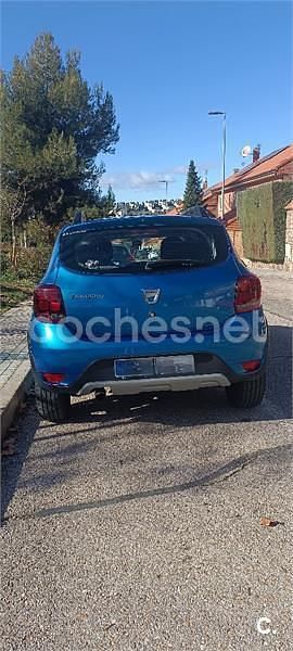 Usado Dacia Sandero Essentiel 90 CV (66 kW) 2019 Azul Berlina