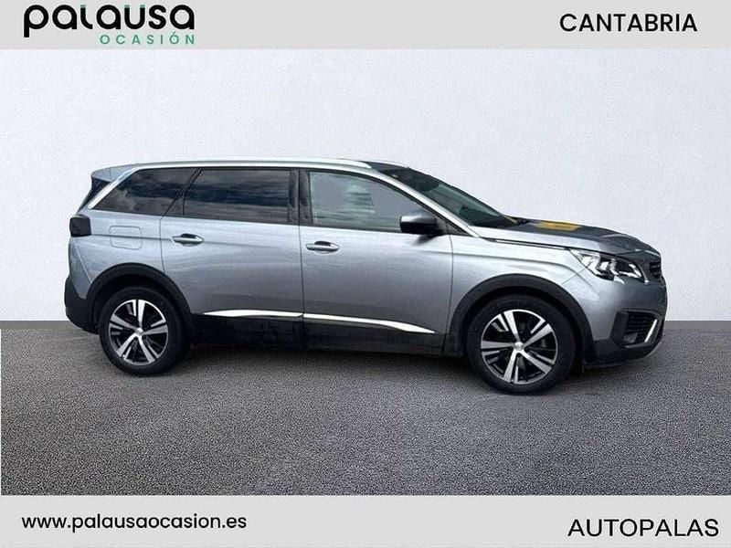 Usado Peugeot 5008 Allure 121 CV (88 kW) 2017 Gris Monovolumen