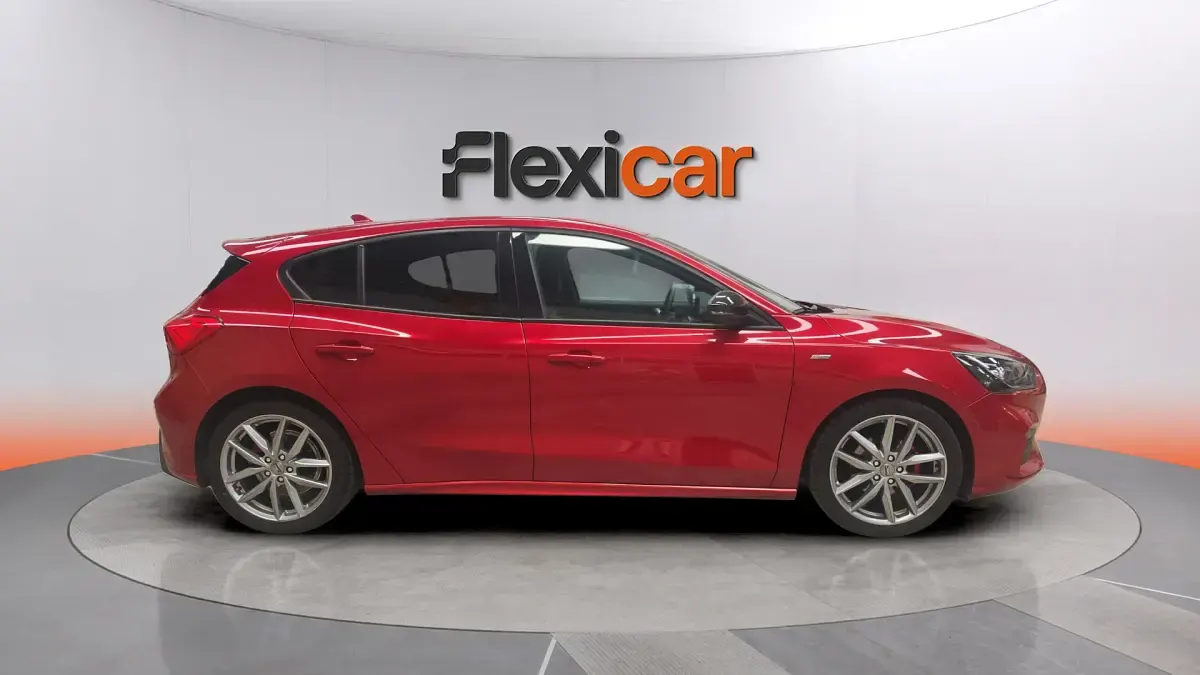 Usado Ford Focus ST-Line X 125 CV (91 kW) 2020 Rojo Berlina