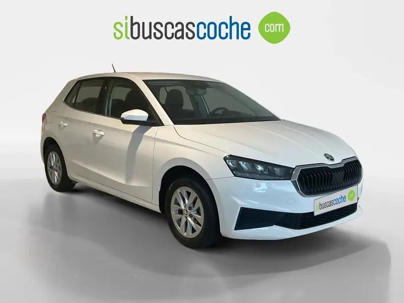Blanco Usado 2022 Skoda Fabia Ambition | 14.000 € (Precio justo) - Imagen 1/4
