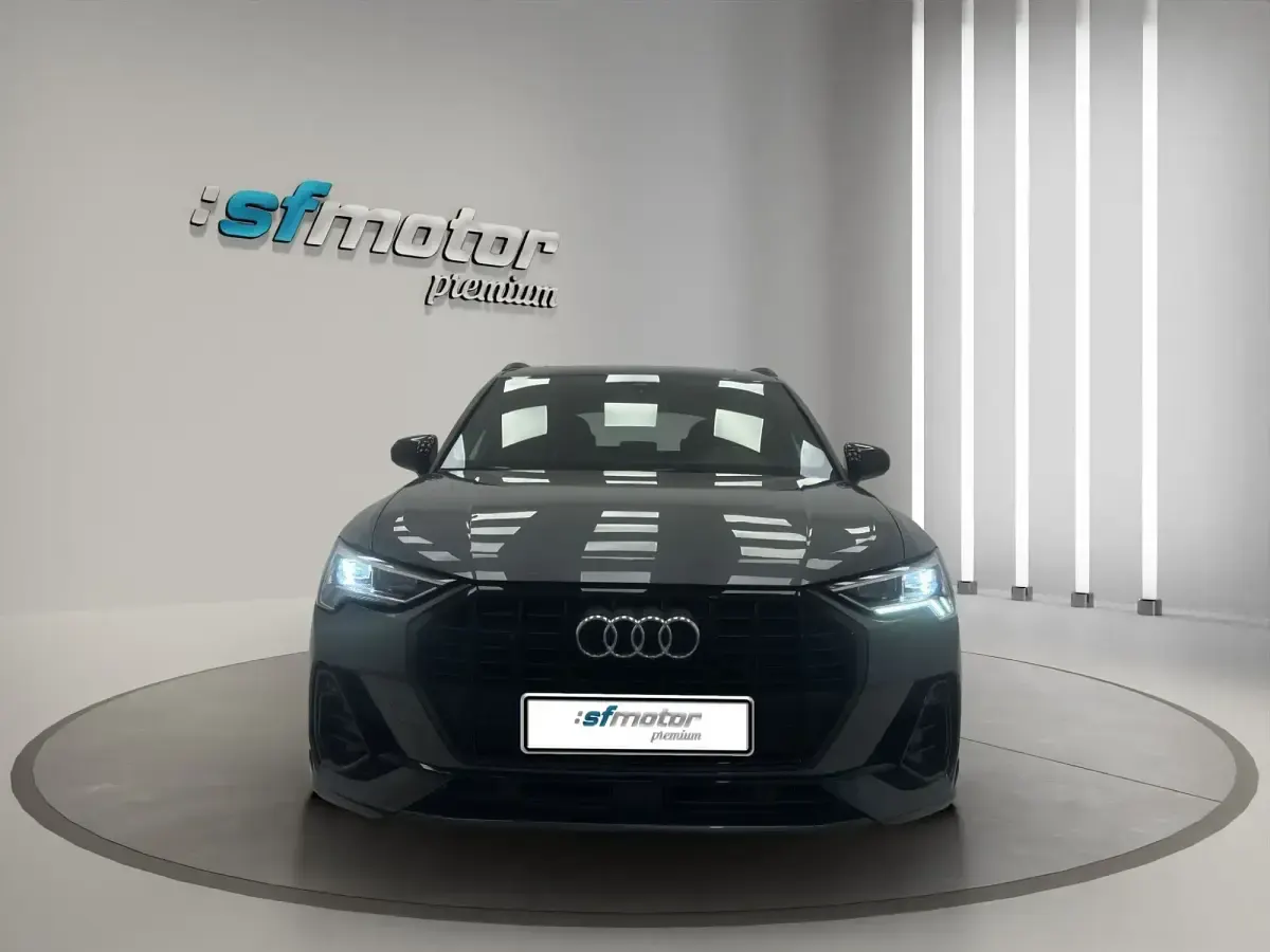 Usado Audi Q3 S-Line 245 CV (180 kW) 2021 Gris / plata SUV