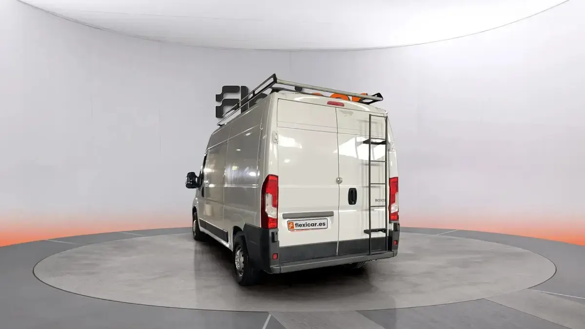 Usado Peugeot Boxer S 140 CV (102 kW) 2022 Blanco Van