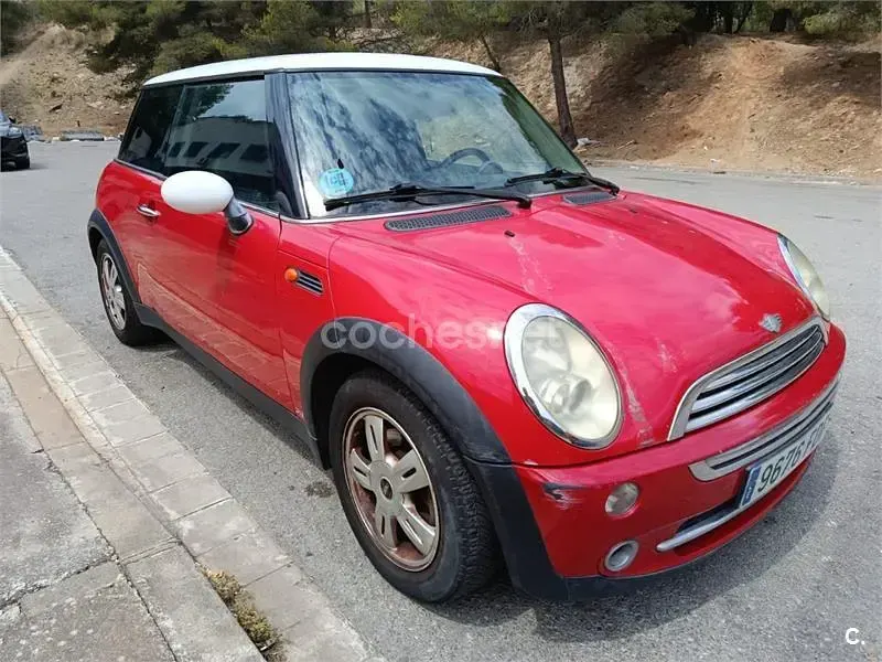 Usado Mini ONE 90 CV (66 kW) 2006 Rojo Utilitario