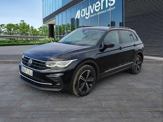 Usado VW Tiguan Life 150 CV (110 kW) 2021 Negro SUV