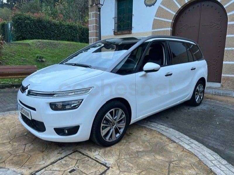 Usado Citroën Grand C4 Picasso Live 120 CV (88 kW) 2016 Blanco Monovolumen